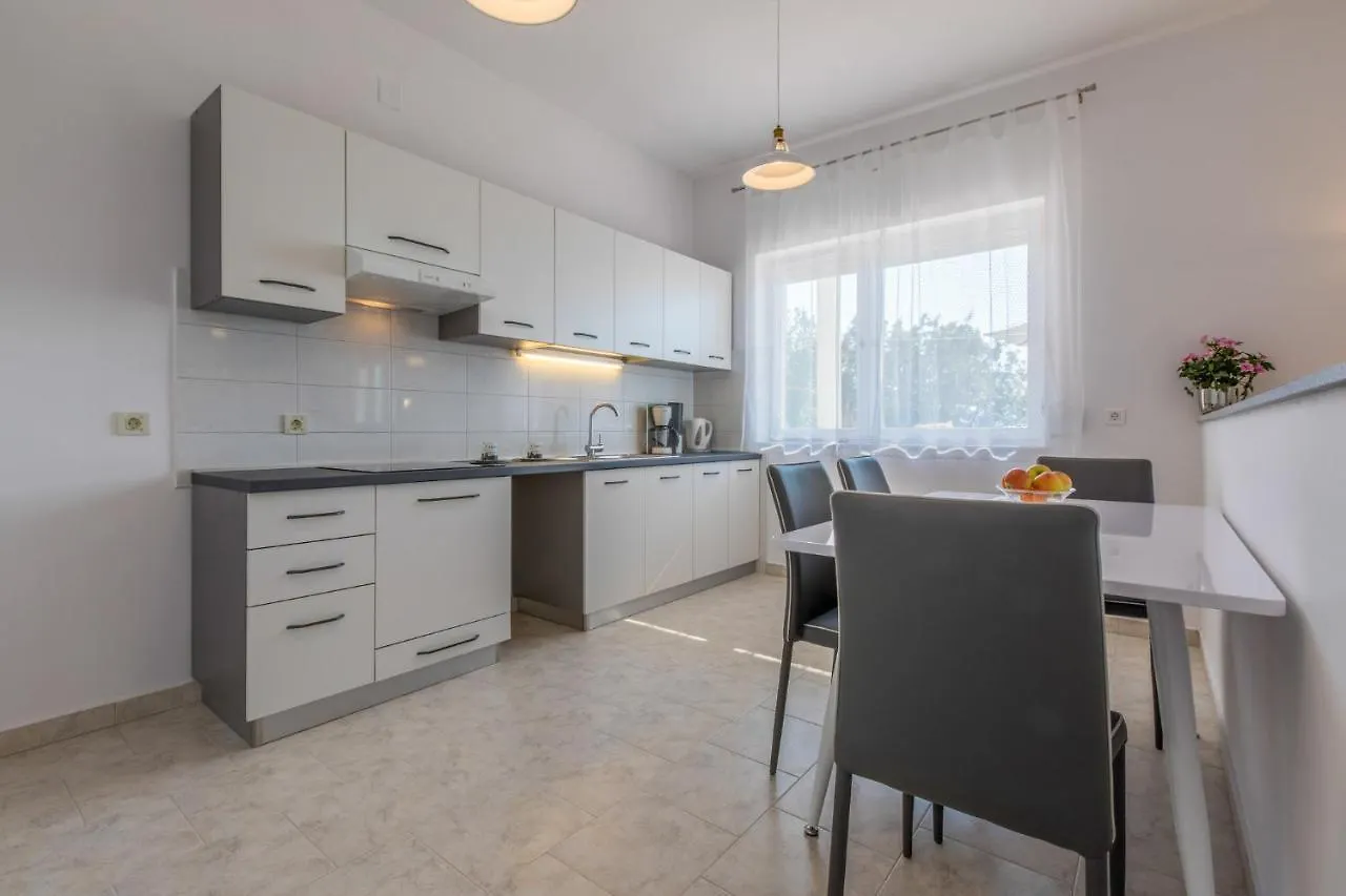 Duilo Apartment Novi Vinodolski