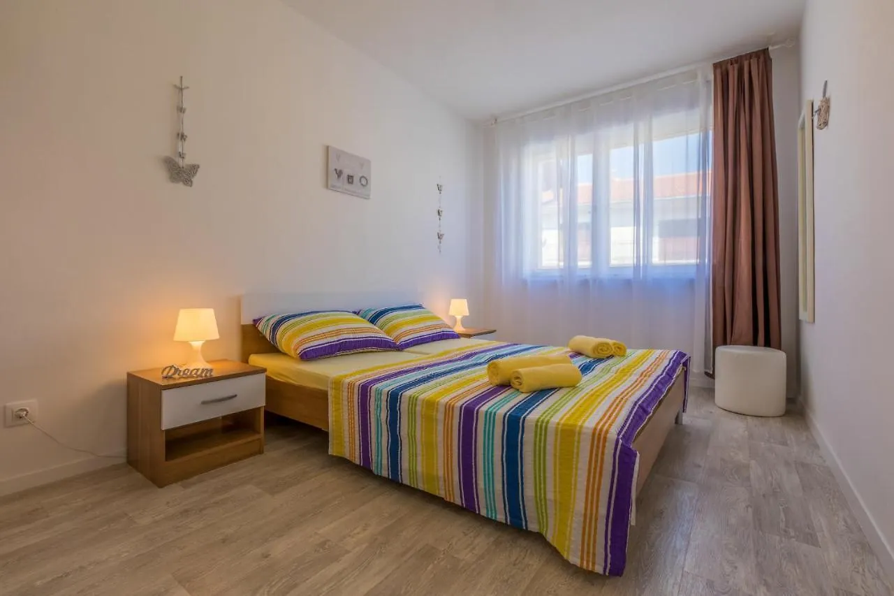 Duilo Apartment Novi Vinodolski 0*,  Croatia
