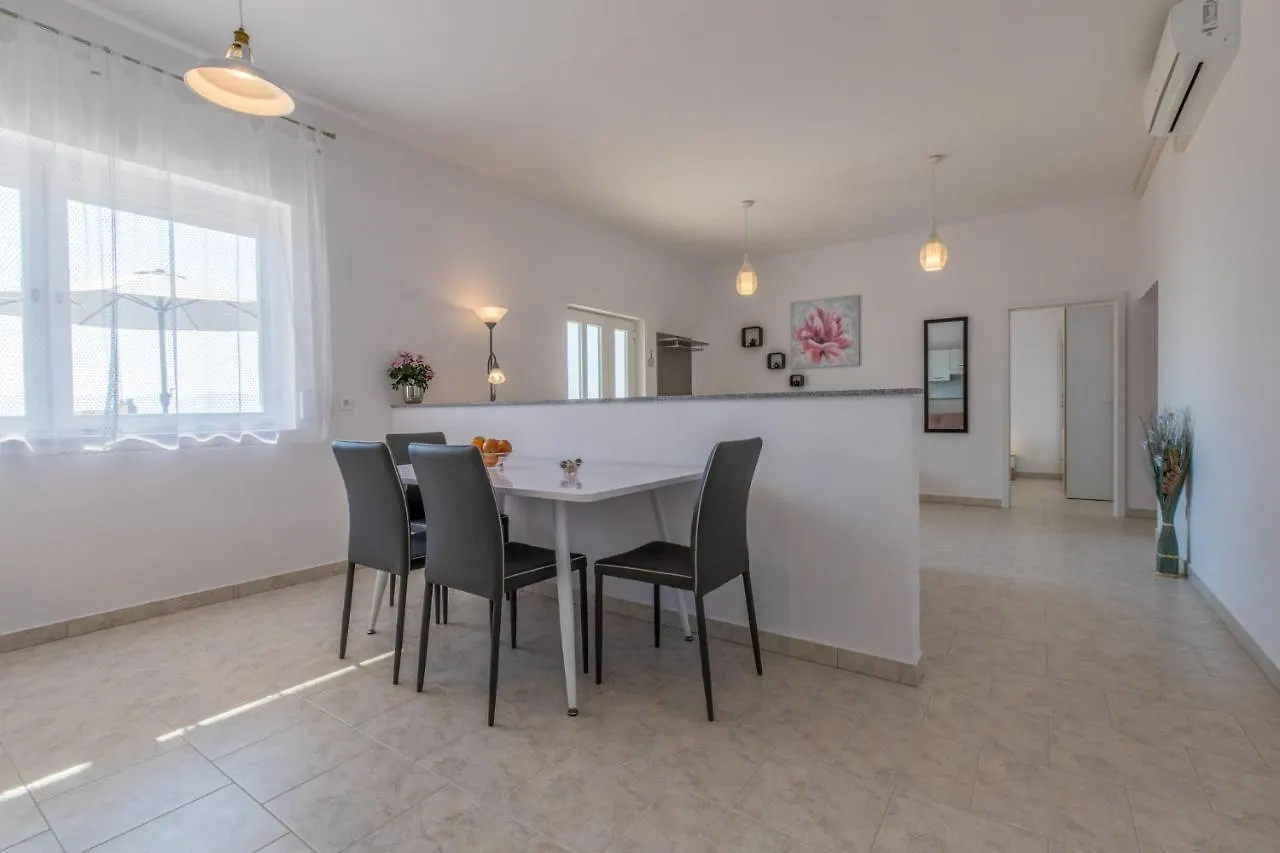 Duilo Apartment Novi Vinodolski